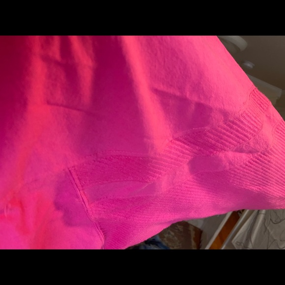 Vintage Oversized Hot Pink Long Sleeve - Picture 6 of 6